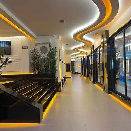 Yekta Kingdom Trade Center 1+1 Apartment Alanya